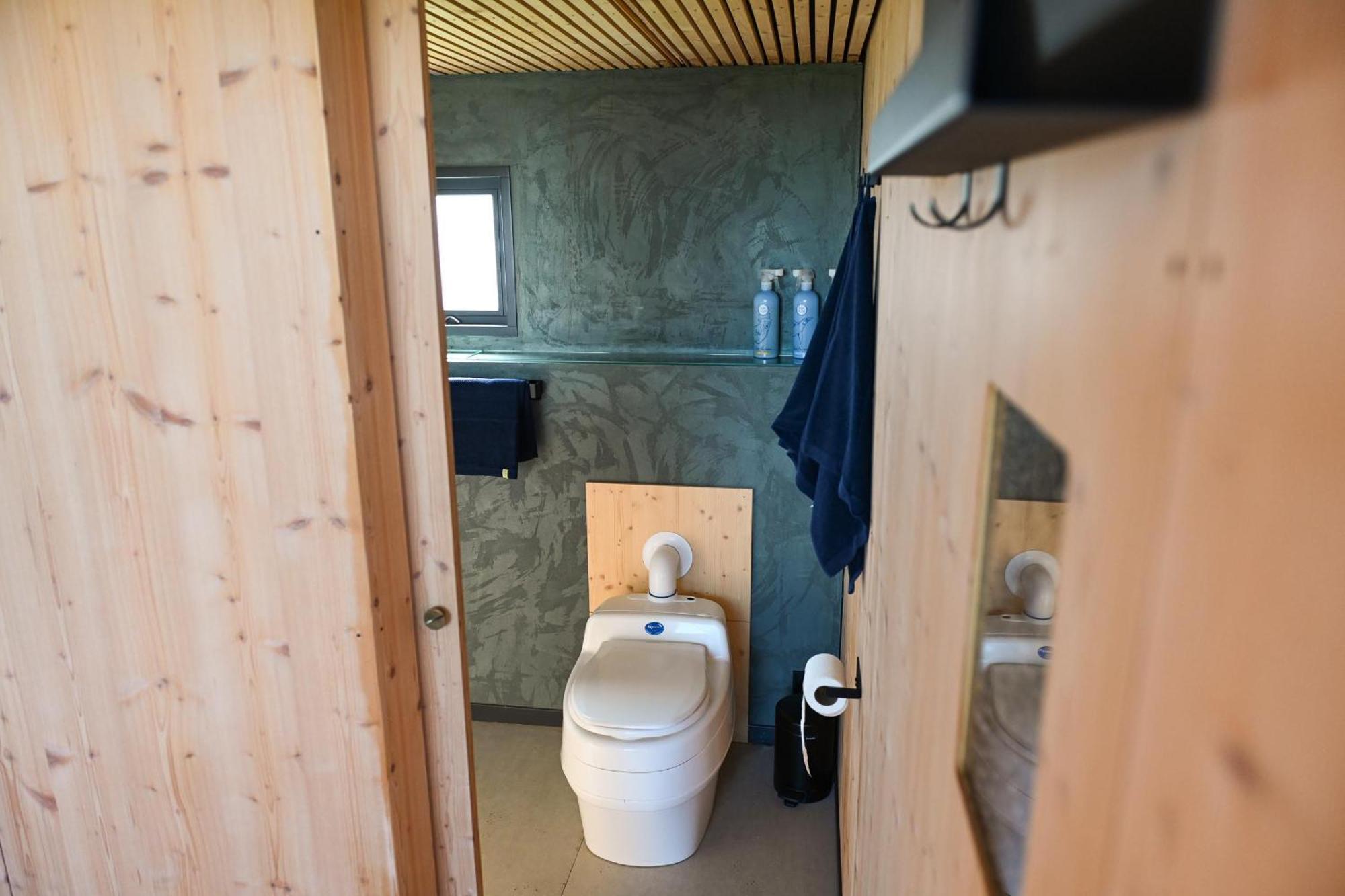 Tiny House Pioneer 18 Zur Meerseite - Green Tiny Village Harlesiel カロリーネンジール エクステリア 写真